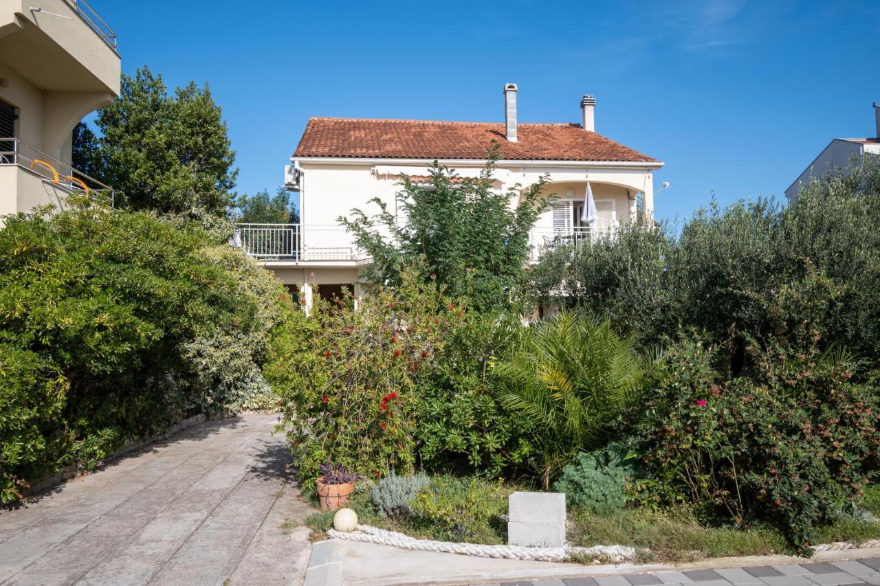 Apartments By The Sea Sukosan, Zadar - 5863 Екстер'єр фото