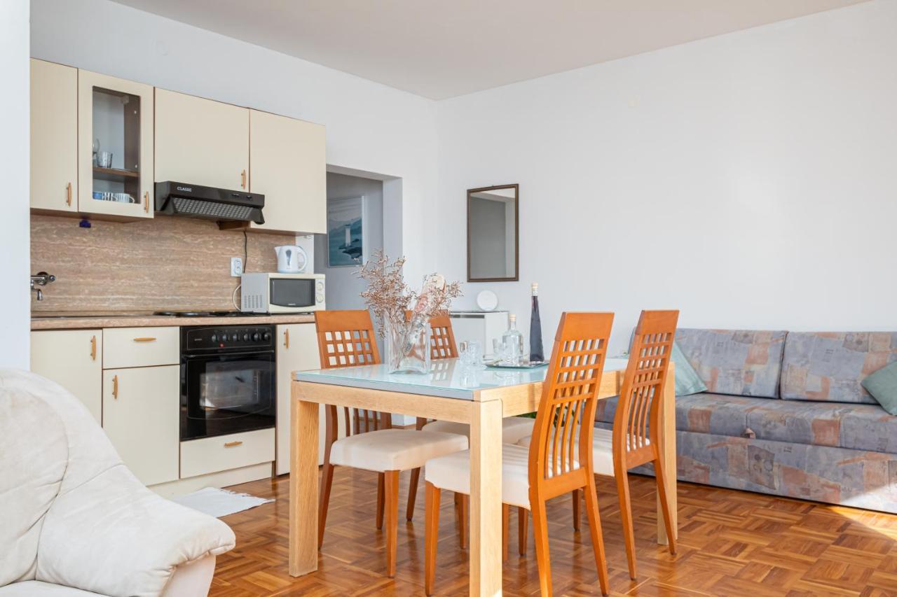 Apartments By The Sea Sukosan, Zadar - 5863 Екстер'єр фото