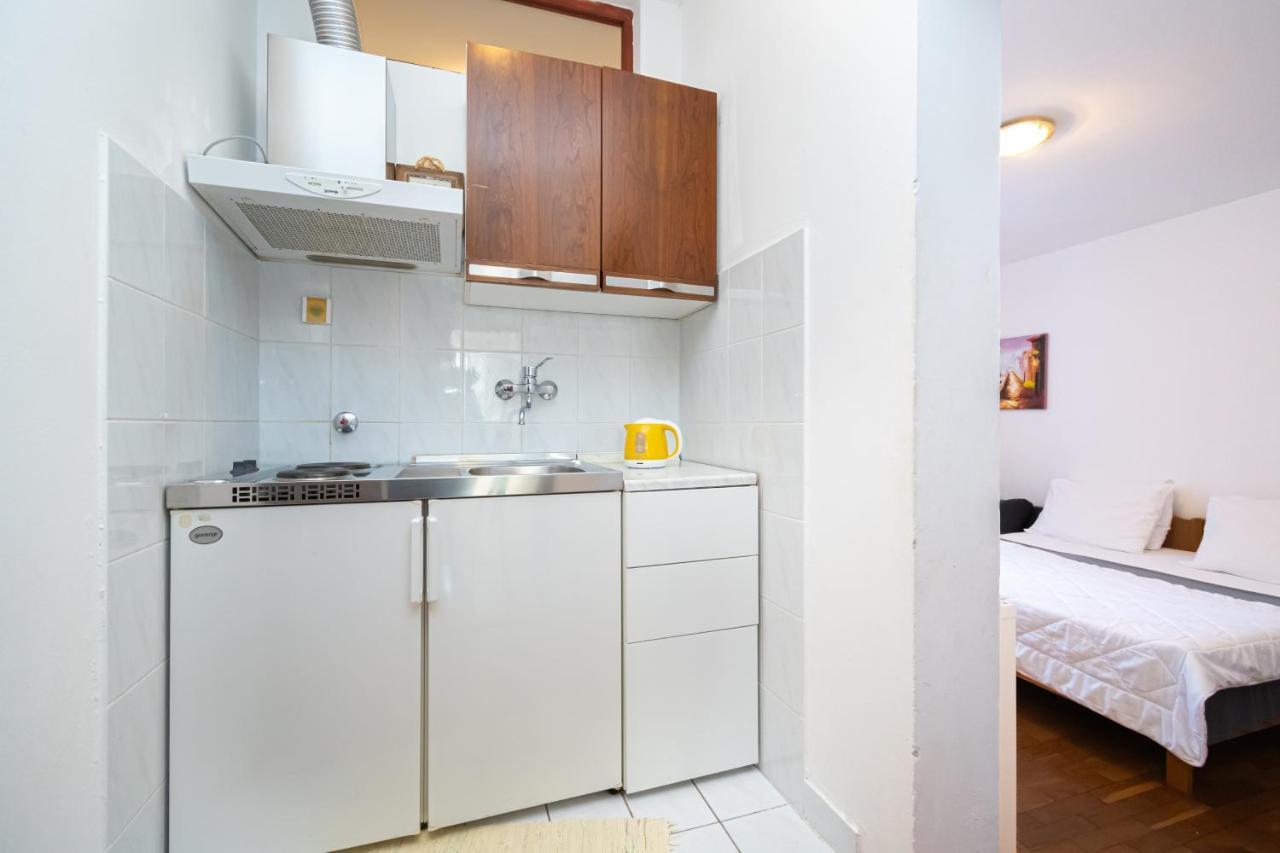 Apartments By The Sea Sukosan, Zadar - 5863 Екстер'єр фото