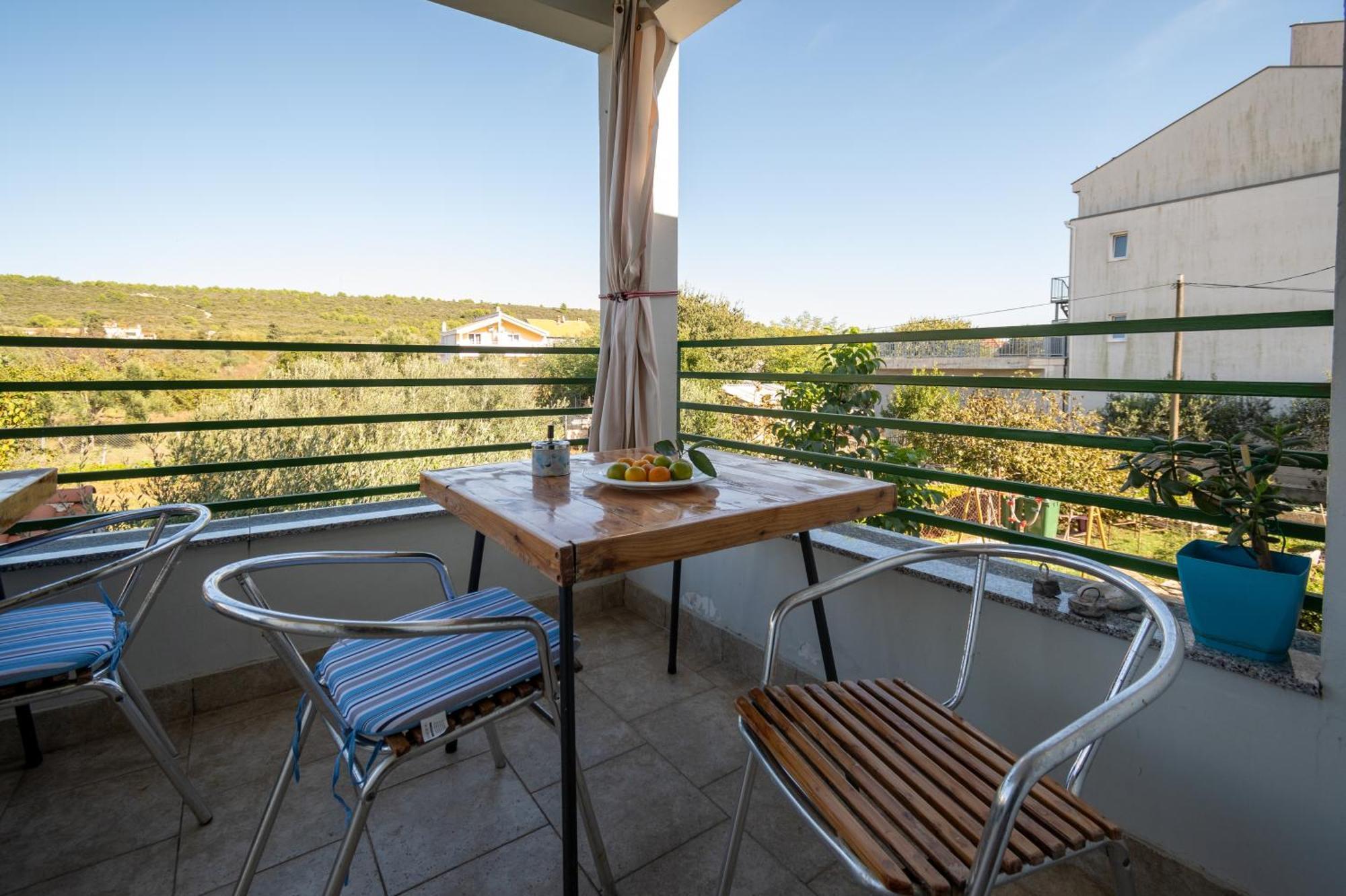 Apartments By The Sea Sukosan, Zadar - 5863 Екстер'єр фото
