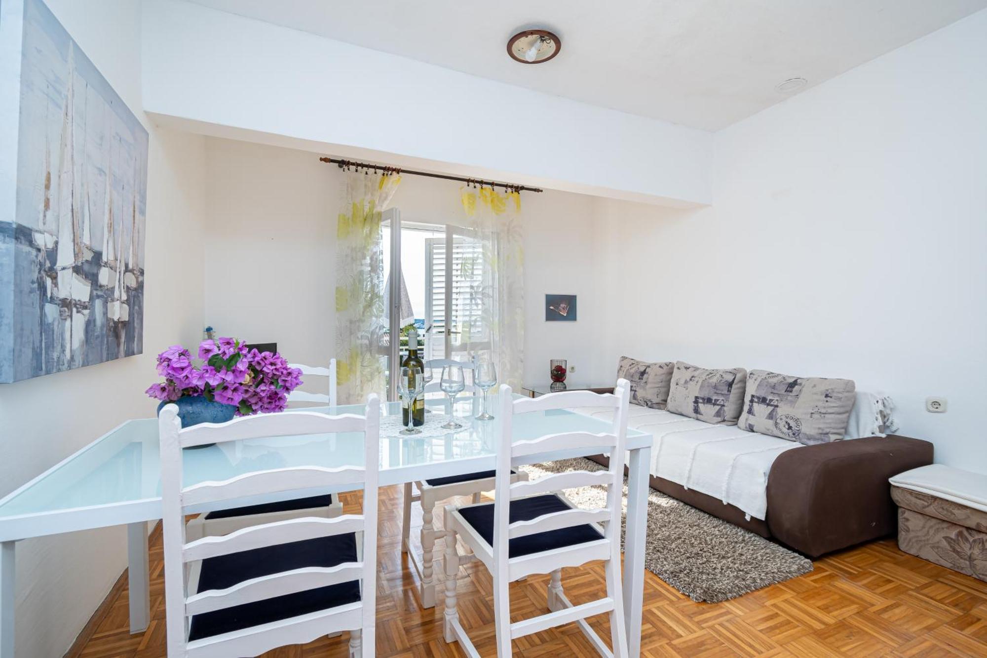 Apartments By The Sea Sukosan, Zadar - 5863 Номер фото
